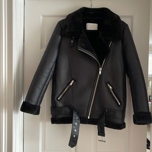 Like New! Womens Zara Jacket